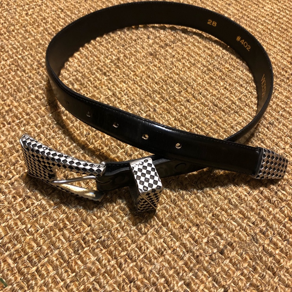 Gorgeous Italian Calfskin Black Leather Belt by Vicenza in Size 28